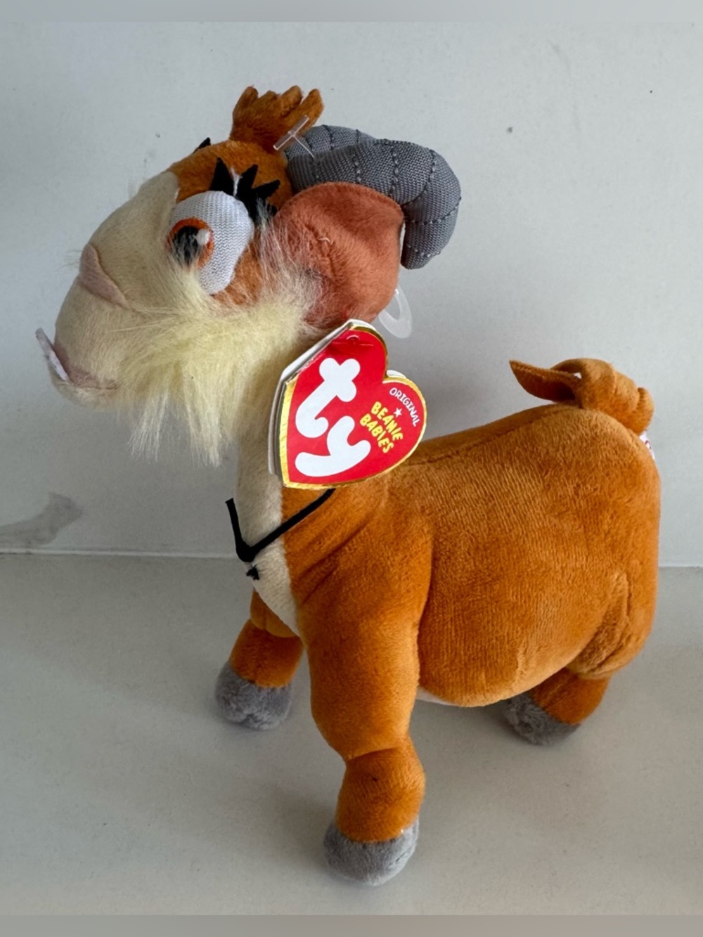 NEW Ty Beanie Babies collectible plush toy Lupe the Goat 2017 movie Ferdinand